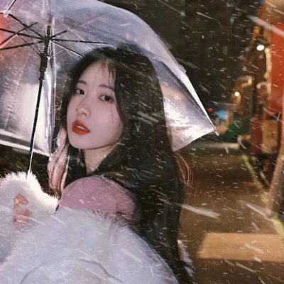 想被拥抱的12个女人